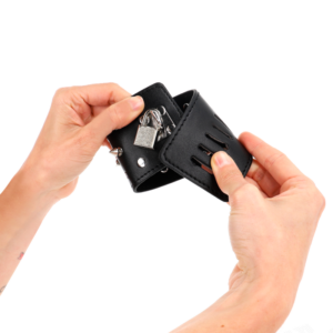 KINK - RESISTENZA DA POLSO PUNK CON PUNTE 25 X 6 CM - immagine 4